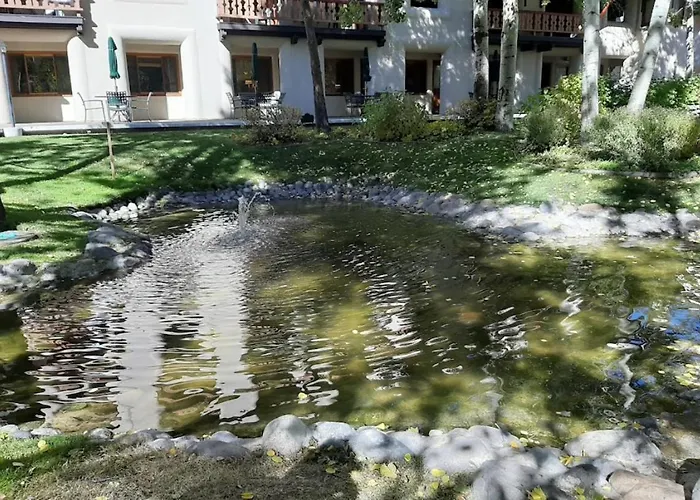 Getaways At Olympic Village Inn