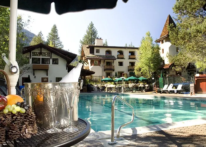 Getaways At Olympic Village Inn