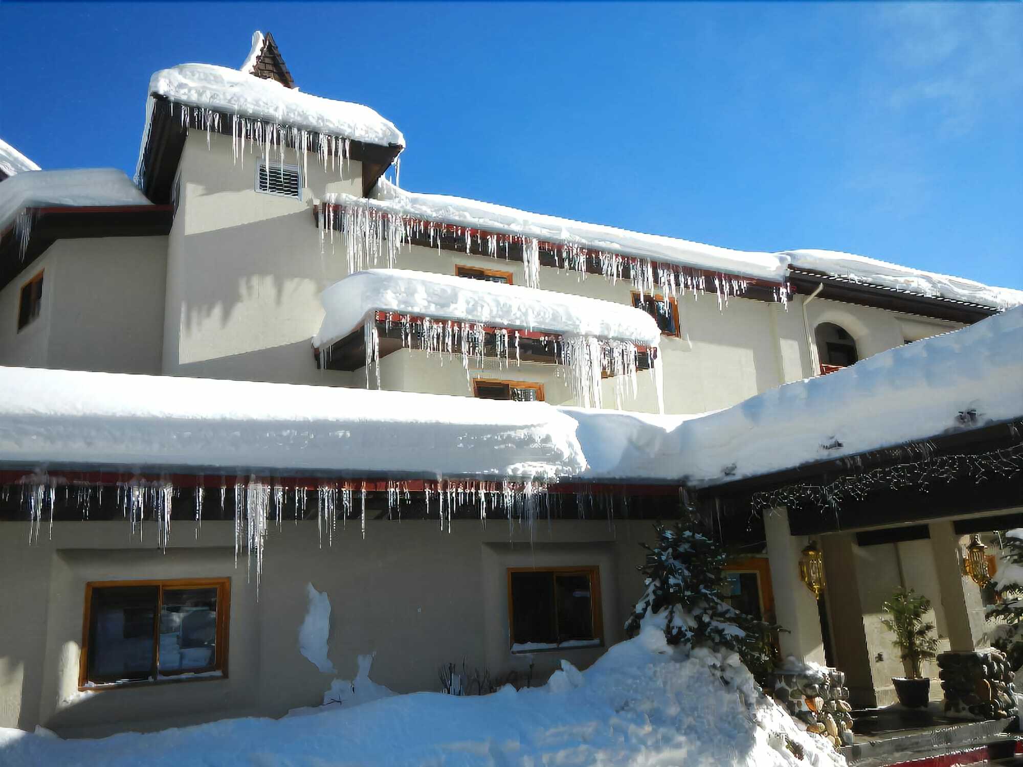 Getaways At Olympic Village Apartahotel 3*